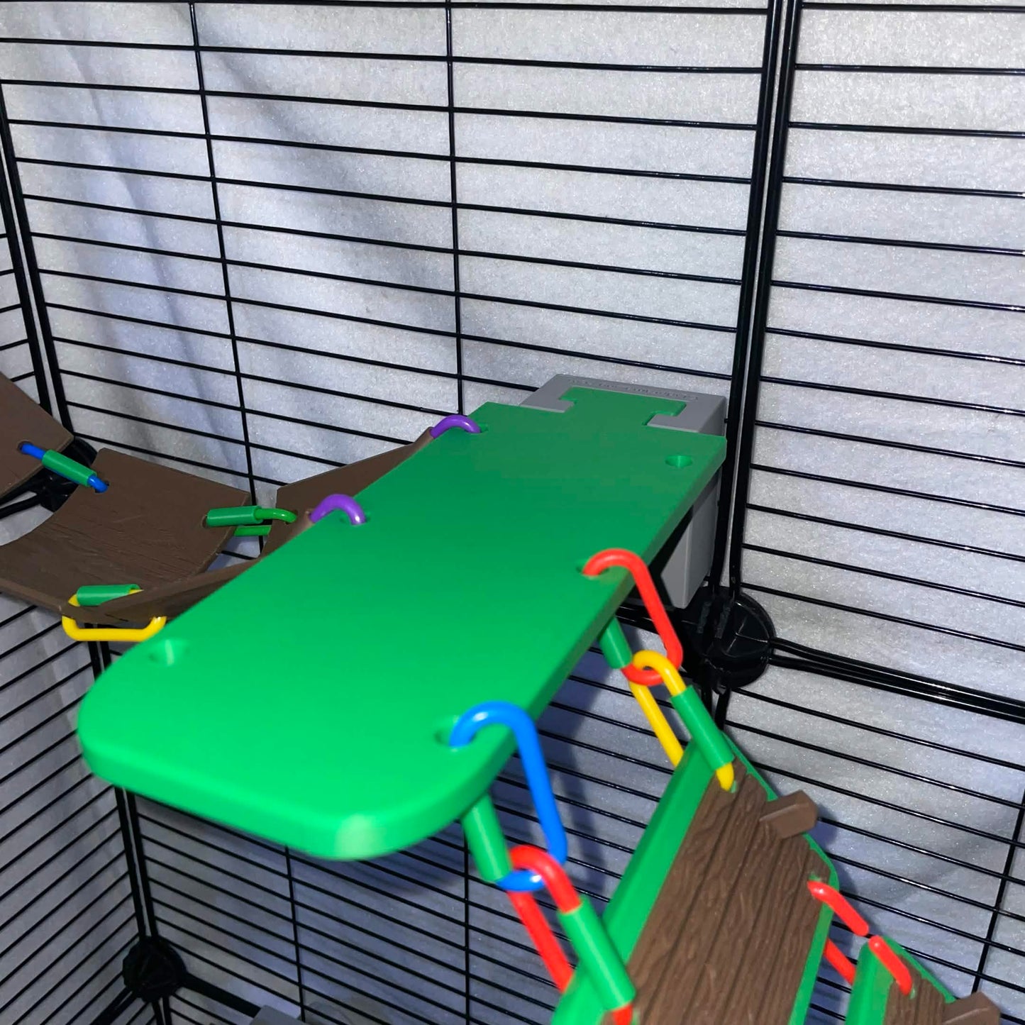 8"L x 3"W Jungle Green Plastic Diving Board Ledge